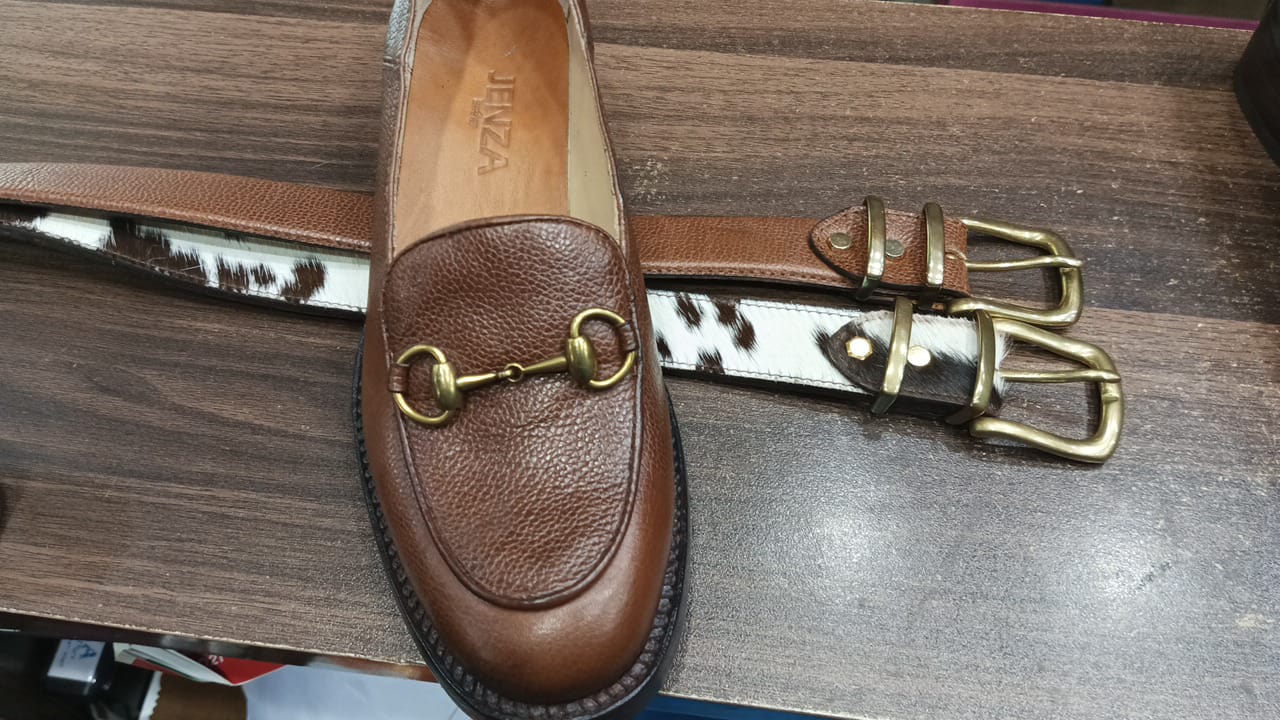 Loafer Shoes With Leather Belt